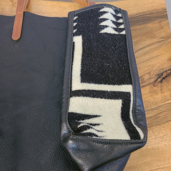 Future Glory Walking Rock Leather & Pendleton Wool Tote Bag - Picture 4 of 9
